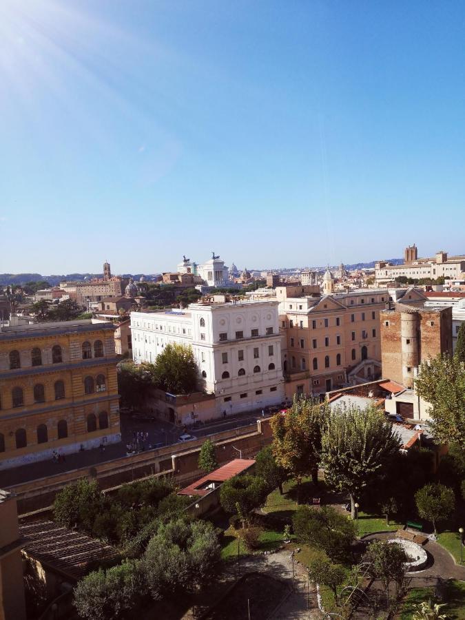 Superattico Sul Colosseo Rome Exterior photo